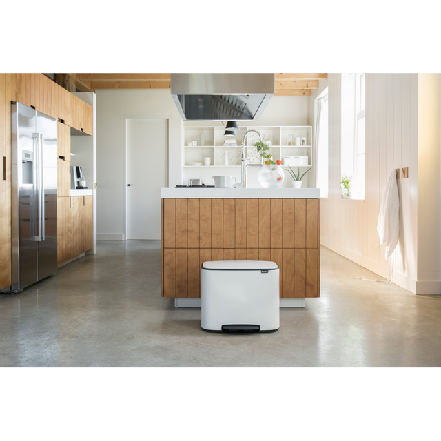 Basurero de pedal Bo, 36L, Blanco