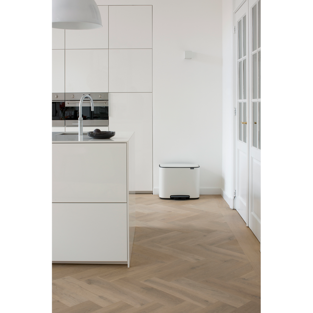 Basurero de pedal Bo, 36L, Blanco