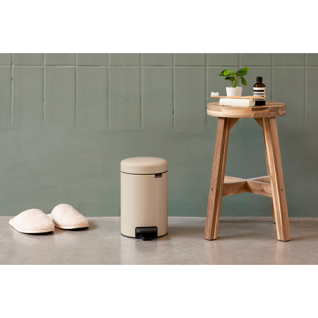 Basurero Pedal NewIcon 5 Lt Soft Beige
